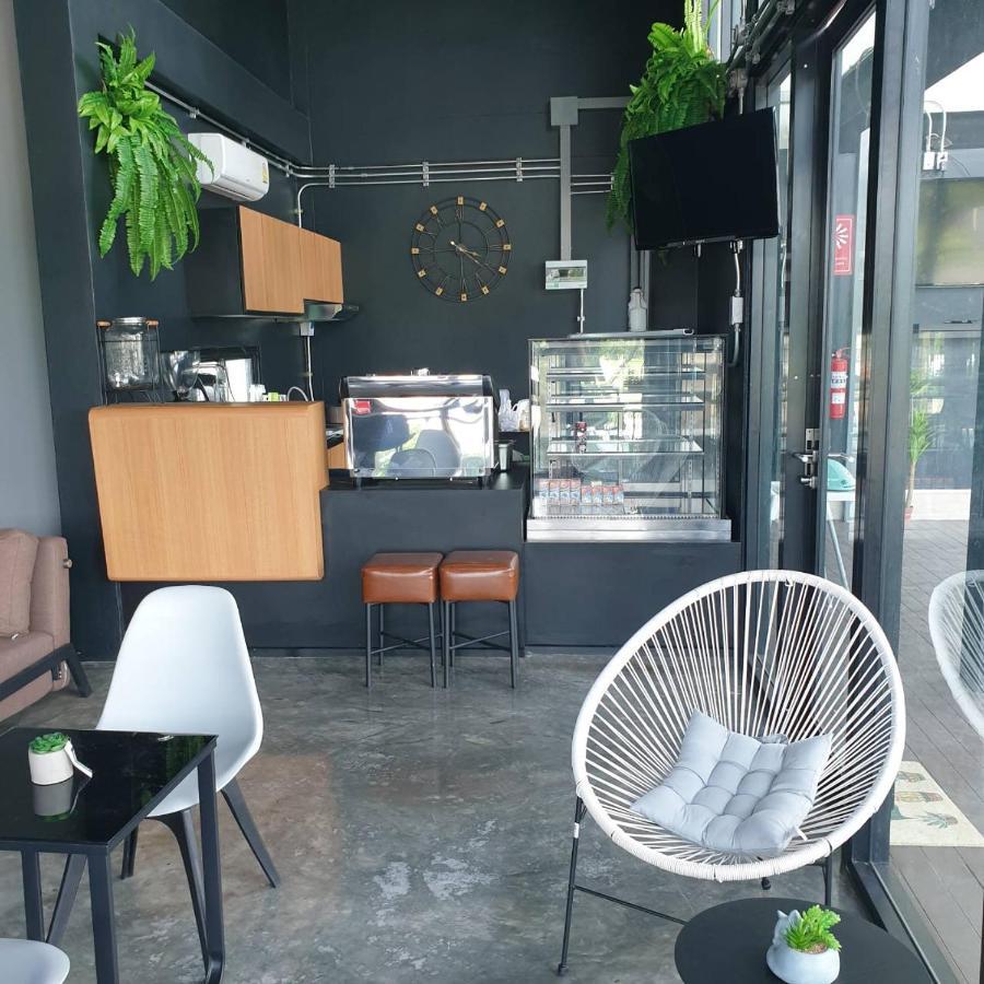 De Vine House Otel Roi Et Dış mekan fotoğraf