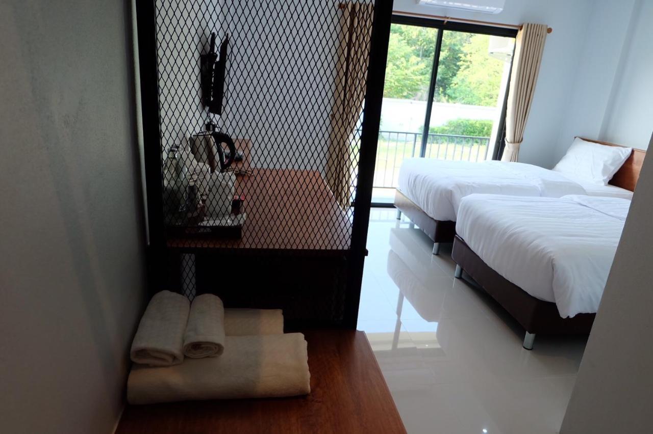 De Vine House Otel Roi Et Dış mekan fotoğraf