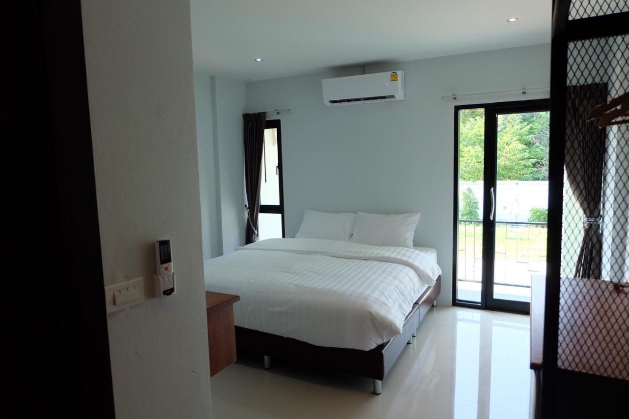 De Vine House Otel Roi Et Dış mekan fotoğraf