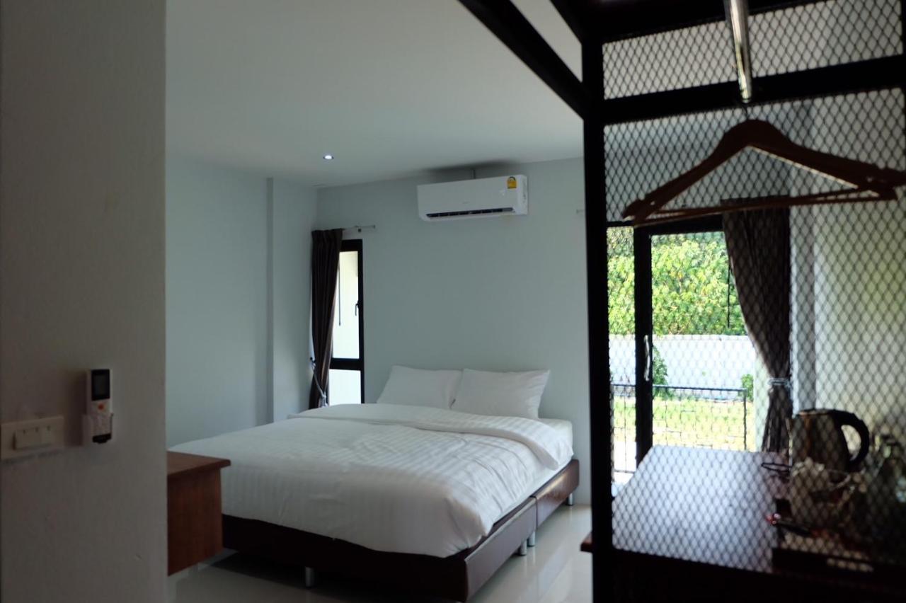 De Vine House Otel Roi Et Dış mekan fotoğraf