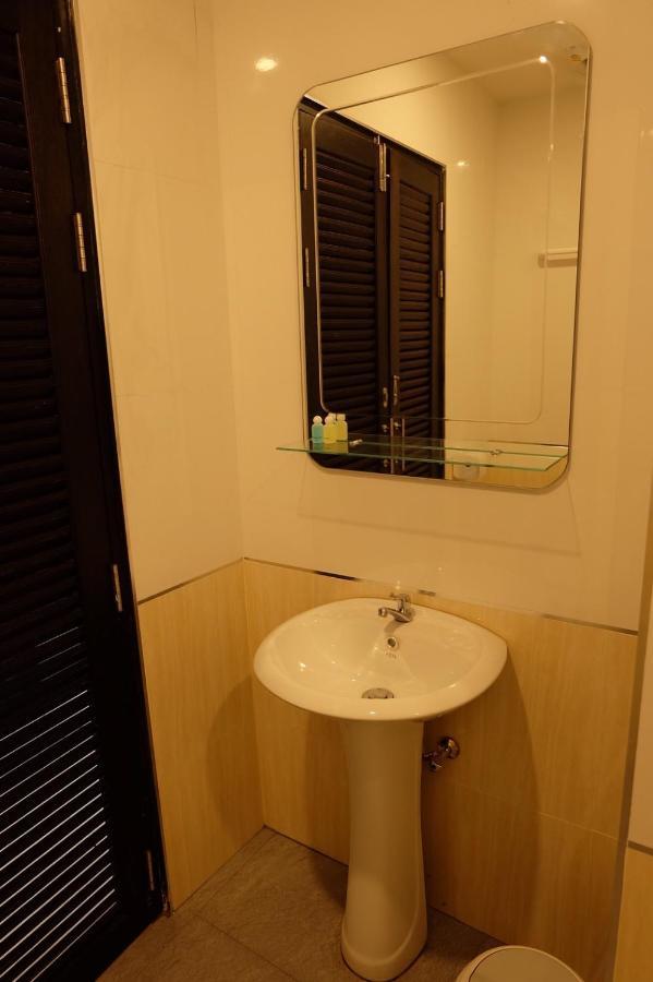 De Vine House Otel Roi Et Dış mekan fotoğraf